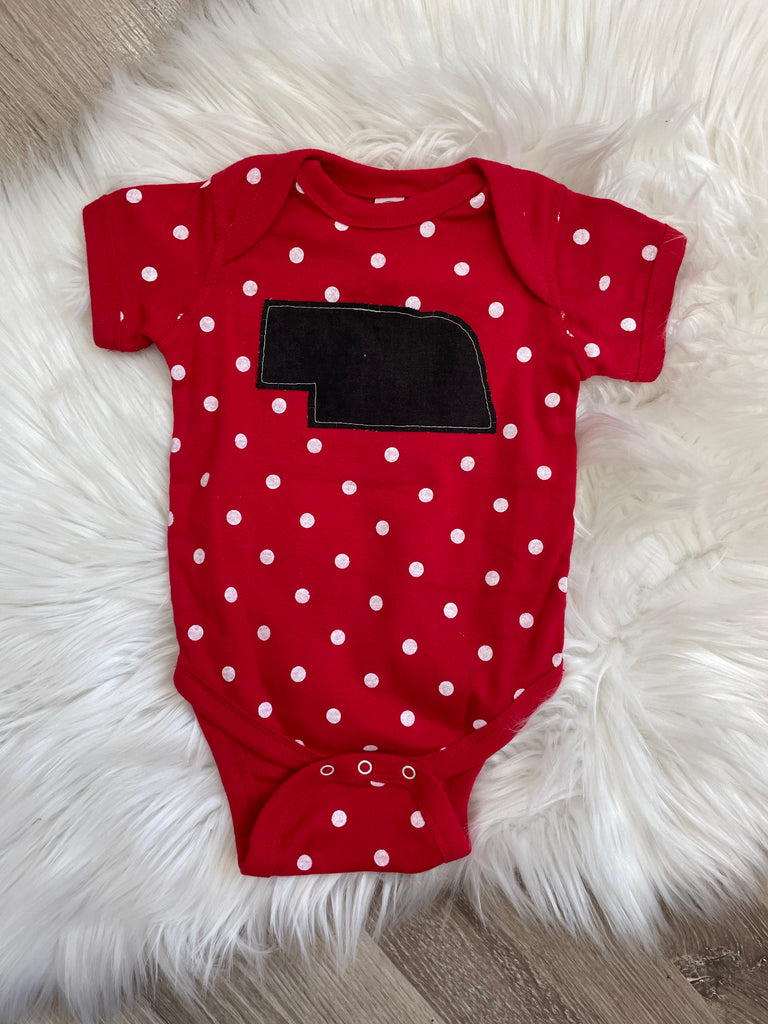 Infant Nebraska Polka Dot Bodysuit