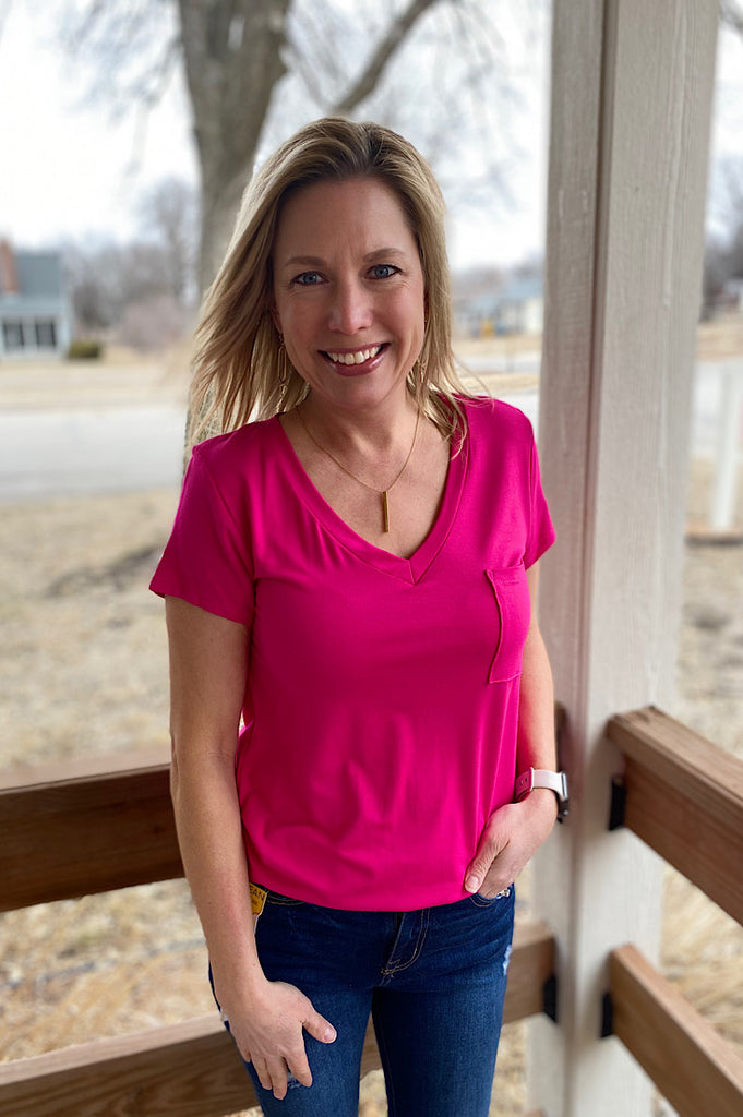 Keelin V-neck Basic Pocket Tee {4 colors}