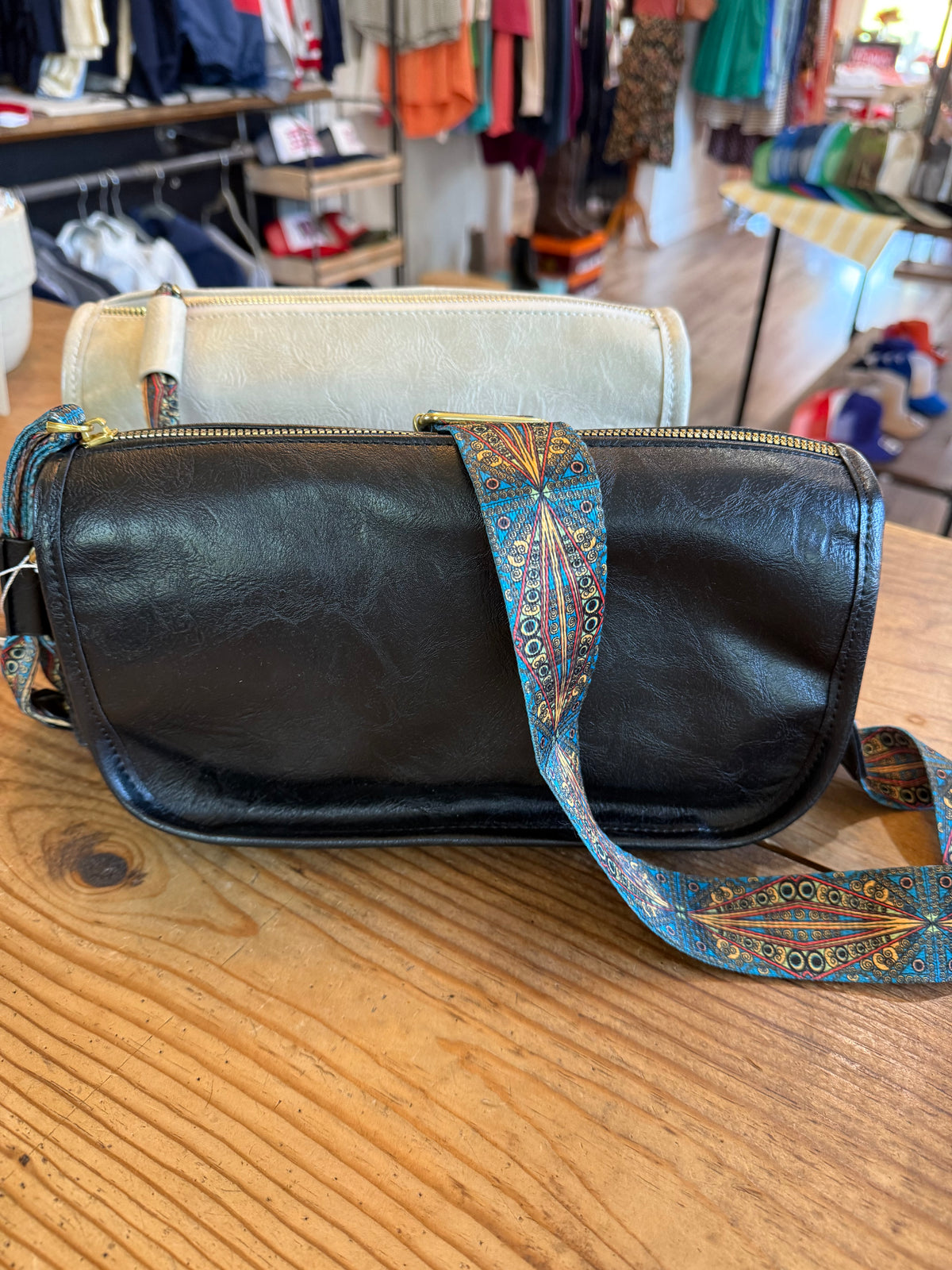 The Eden Crossbody Purse {2 colors}