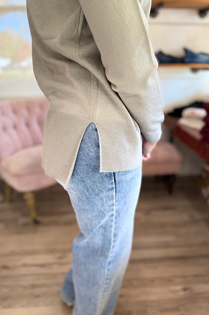 Issic Lightweight Sage Side Slit Sweater