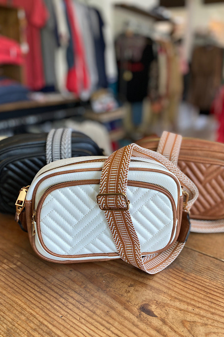 The Emily Medium Crossbody Bag {3 colors}