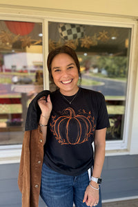 Pumpkin and Vines Black Tee