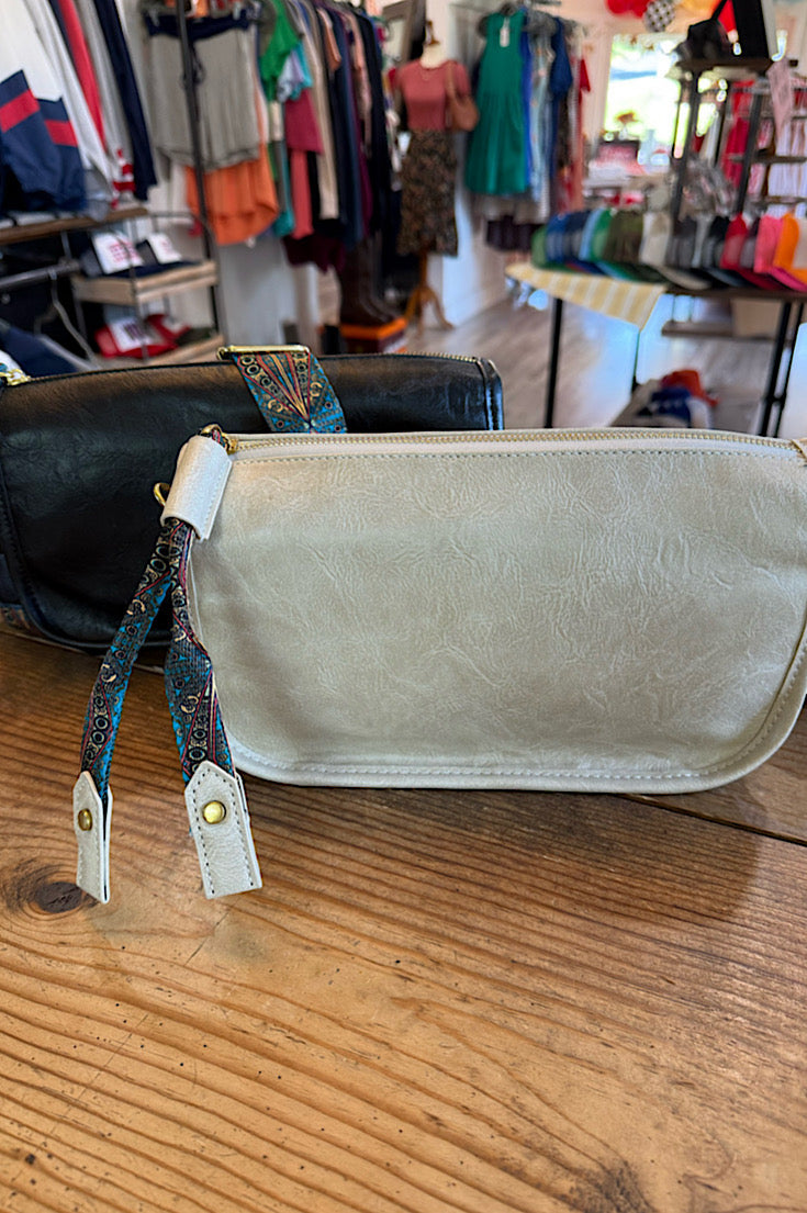 The Eden Crossbody Purse {2 colors}