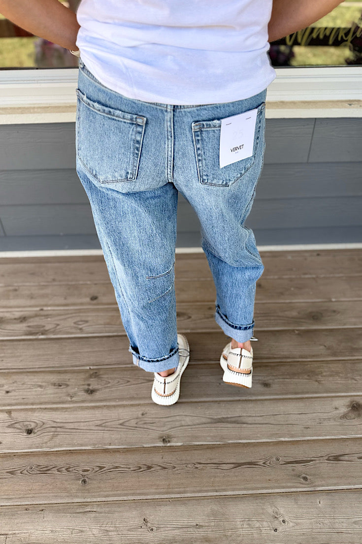 Emmy Vervet Light Wash Barrel Jeans