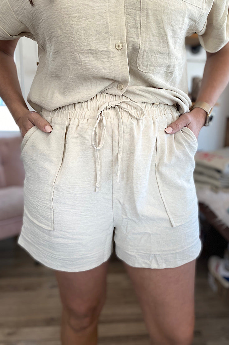 Brayleigh Sand Elastic Waist Shorts