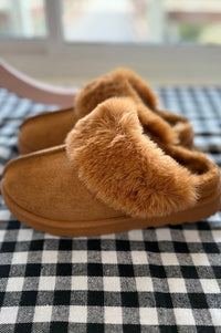 Breckyn Fur Lined Clog Slippers {2 colors}